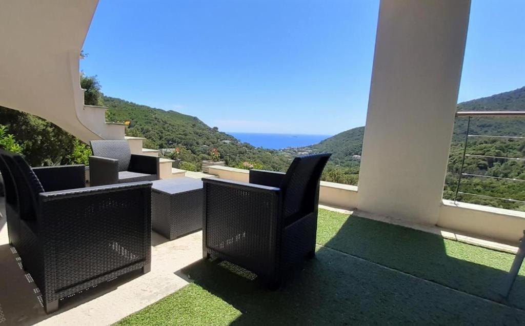 Cap Corse Uribellinu 1, Petit Dejeuner