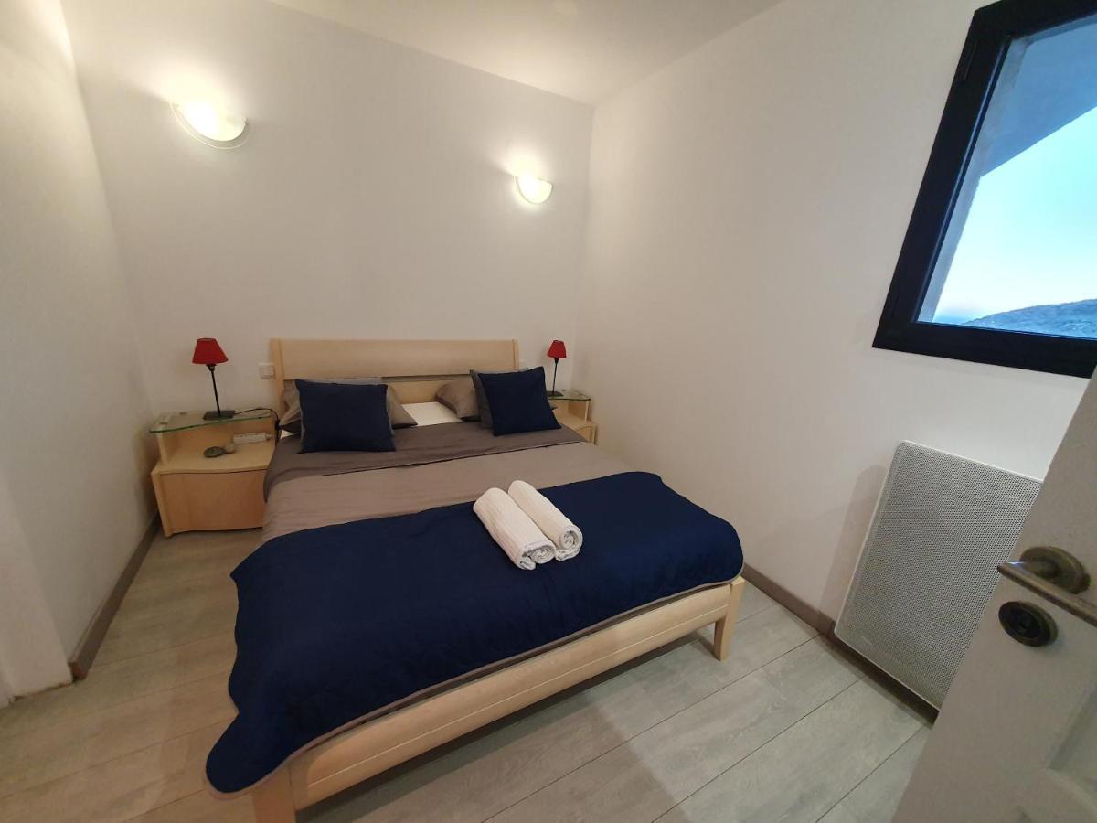 Cap Corse Uribellinu 1, Petit Dejeuner Appartement